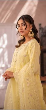 Kehkashan Exclusive Luxury Organza 3 Piece Suit