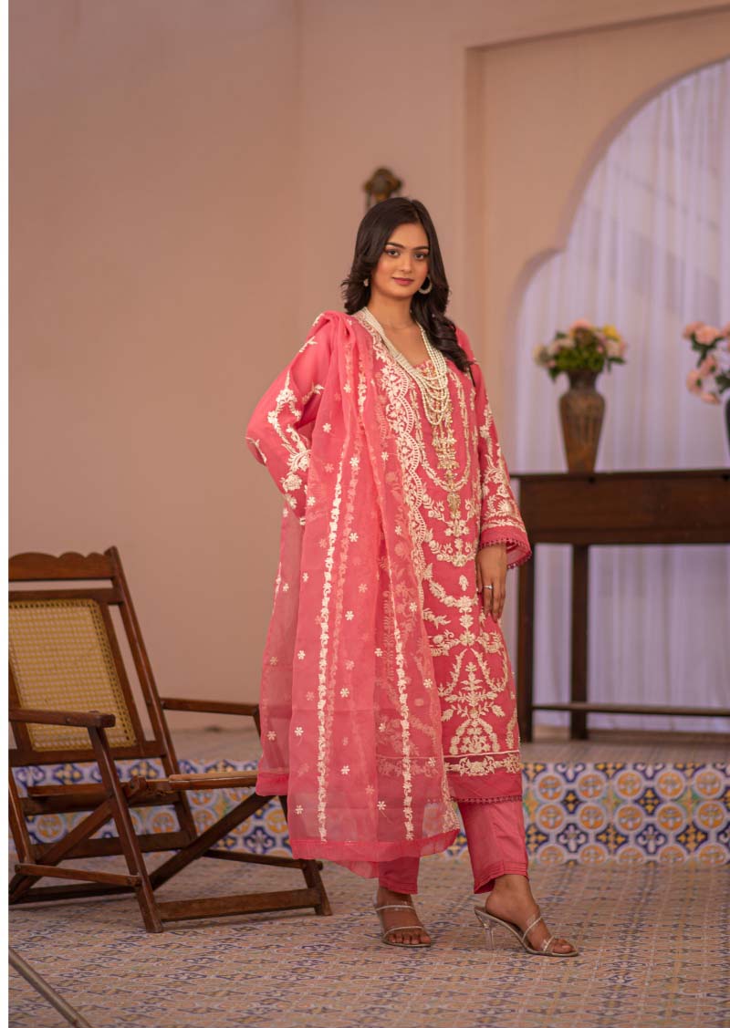 Kehkashan Exclusive Luxury Organza 3 Piece Suit Kehkashan Exclusive Luxury Organza 3 Piece Suit