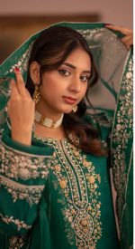Kehkashan Exclusive Luxury Organza 3 Piece Suit