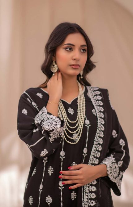 Mannat Exclusive Luxury Organza 3-Piece Suit